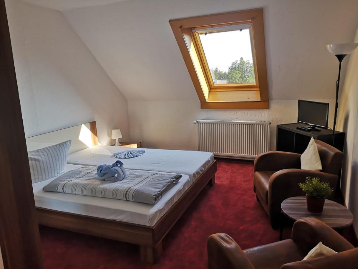Pension & Gasthof Erbgericht Hoehenlage 850M Marienberg Εξωτερικό φωτογραφία